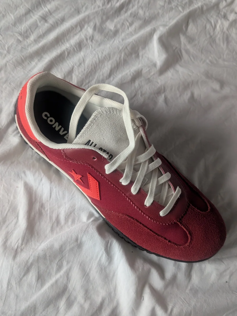 Converse Retro Runner Sneakers in Burgundy & Red - Picture 3 of 5